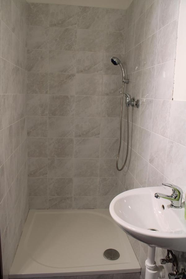 פררוב Dluhonska Apartments מראה חיצוני תמונה