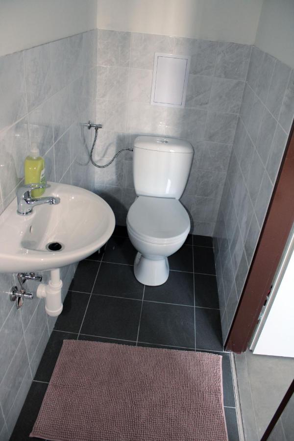 פררוב Dluhonska Apartments מראה חיצוני תמונה